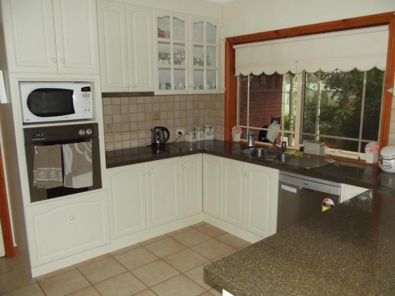 9 Joseph Court, Maryborough VIC 3465