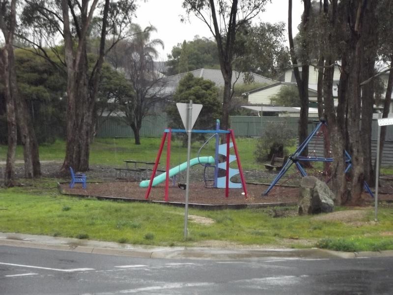 9 Joseph Court, Maryborough VIC 3465