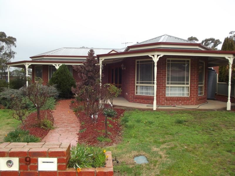 9 Joseph Court, Maryborough VIC 3465