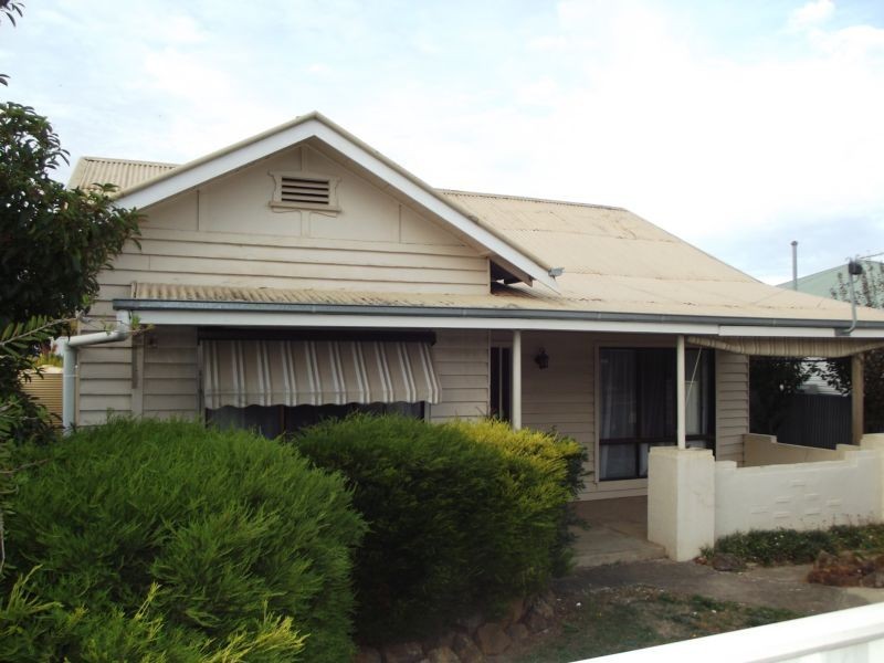 16 Laidman Street, Maryborough VIC 3465