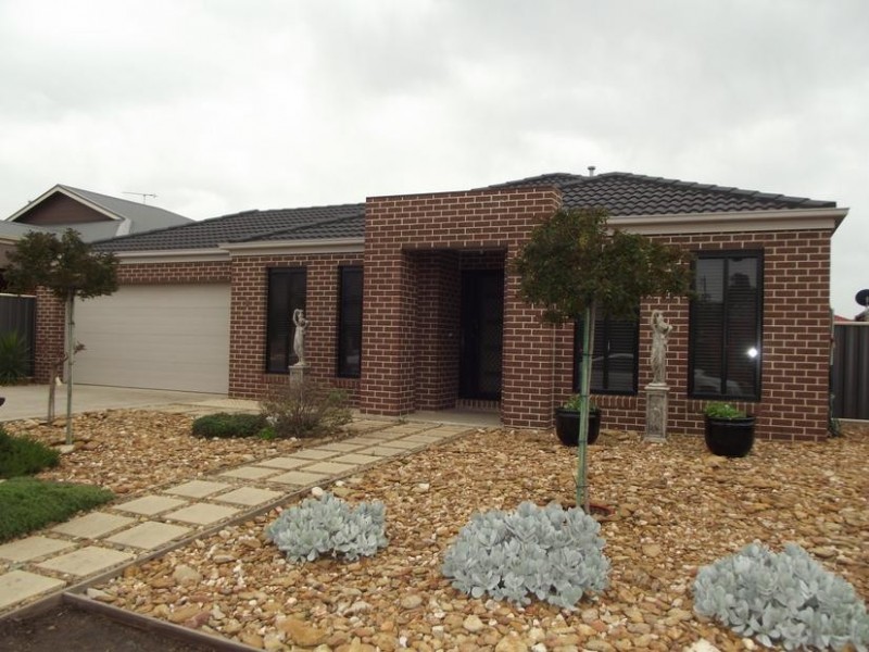 6 Gardiner Court, Maryborough VIC 3465