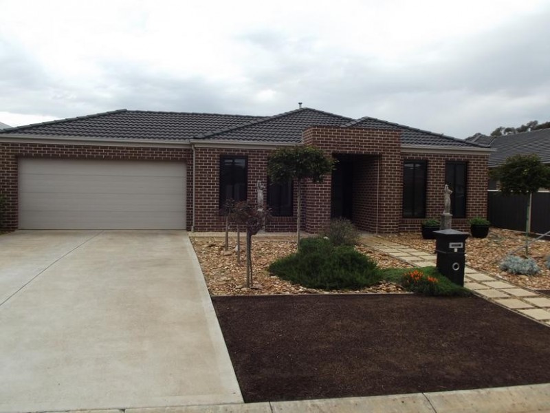 6 Gardiner Court, Maryborough VIC 3465