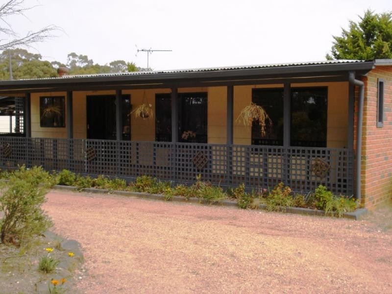 55 Collings Road, AMHERST, Maryborough VIC 3465