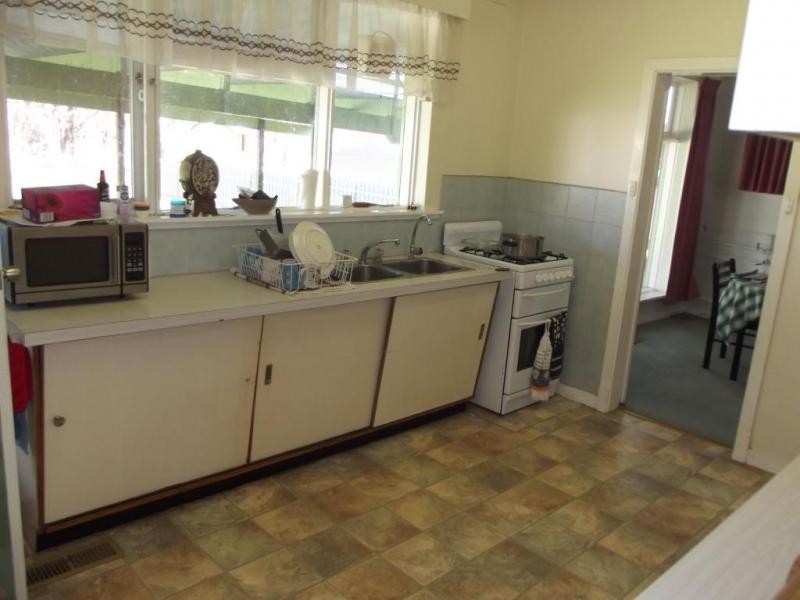 100 Majorca Road, Maryborough VIC 3465