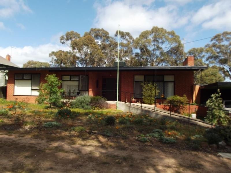 100 Majorca Road, Maryborough VIC 3465