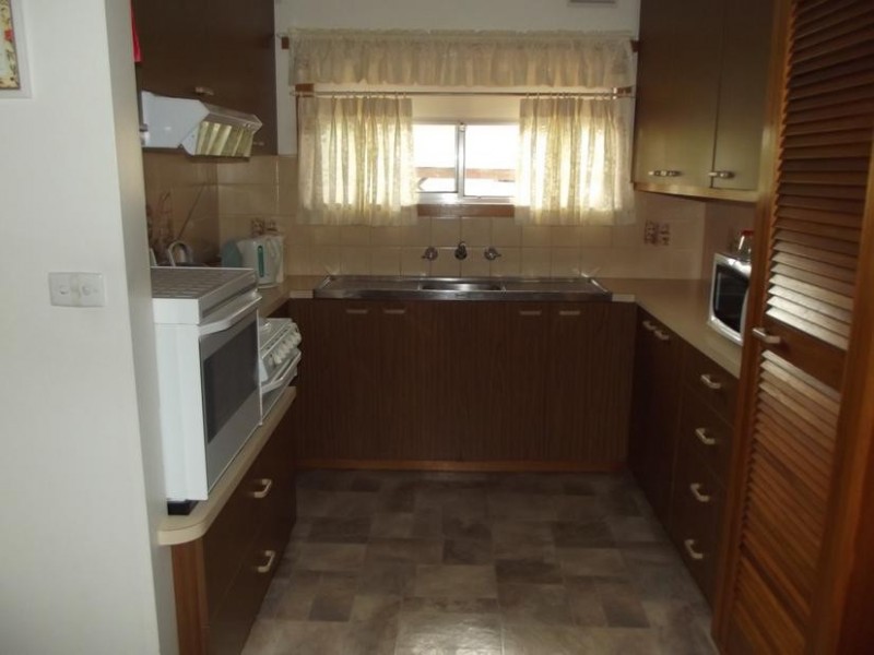 197 Balaclava Road, Maryborough VIC 3465