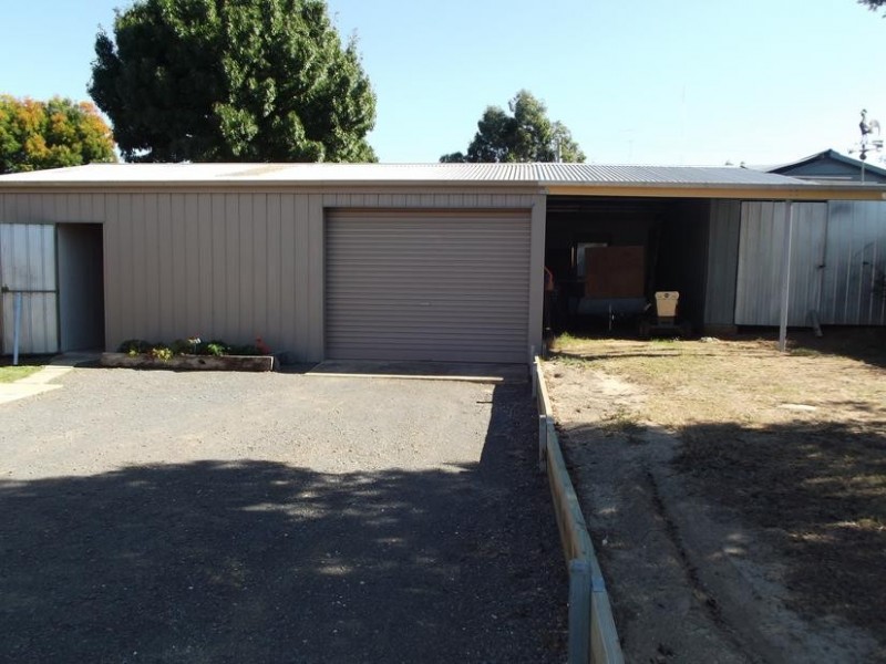 14 McCallum Street, CARISBROOK, Maryborough VIC 3465