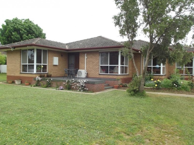 14 McCallum Street, CARISBROOK, Maryborough VIC 3465