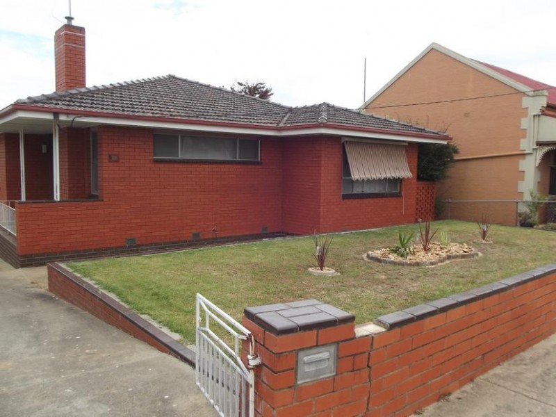 52 High Street, Maryborough VIC 3465