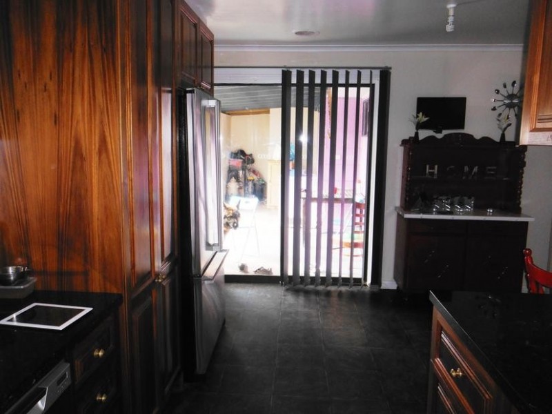 6 Annesly Street, CARISBROOK, Maryborough VIC 3465