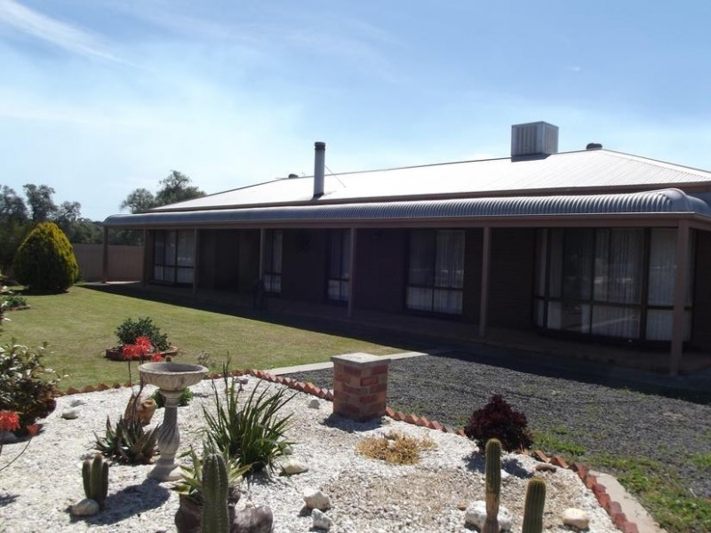 9 Reservoir Road, BOWENVALE, Maryborough VIC 3465