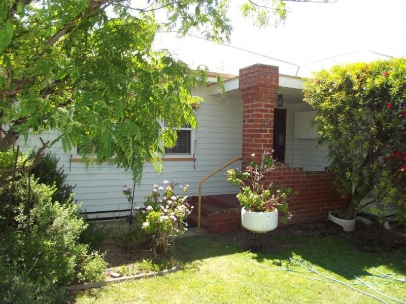 83 Park Road, Maryborough VIC 3465