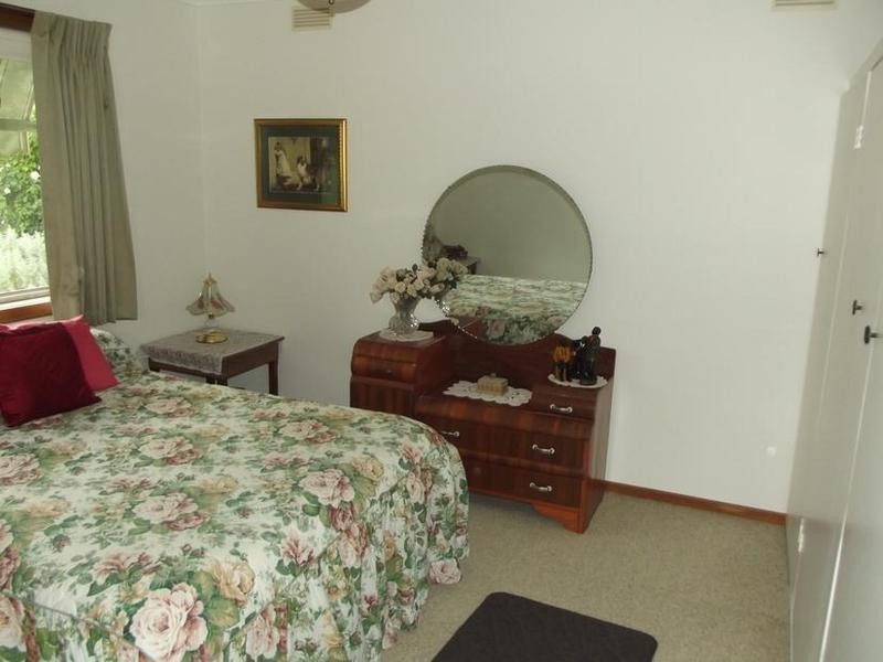 24 Victoria Street, CARISBROOK, Maryborough VIC 3465