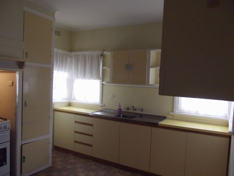 154 Gillies Street, Maryborough VIC 3465