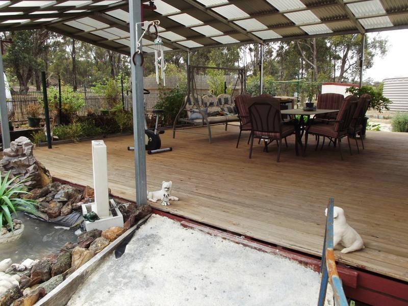 38 Williamson Court, Carisbrook VIC 3464