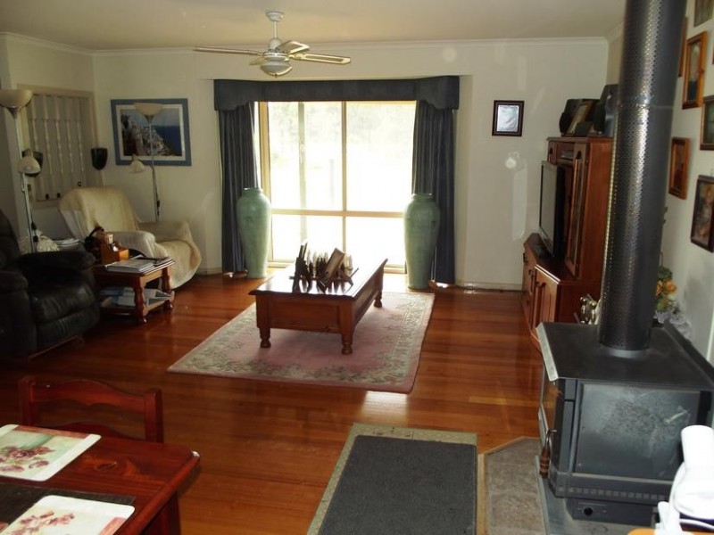 38 Williamson Court, CARISBROOK, Maryborough VIC 3465