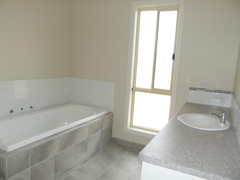 27 Birch Street, CARISBROOK, Maryborough VIC 3465