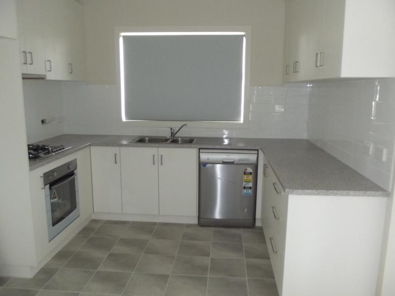 27 Birch Street, Carisbrook VIC 3464