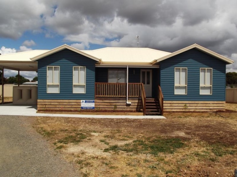27 Birch Street, Carisbrook VIC 3464