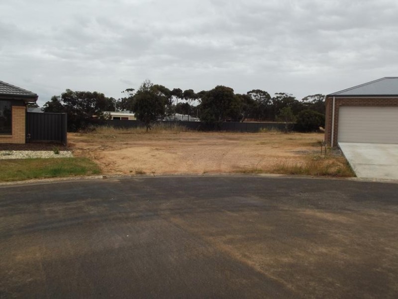 10 Shamrock Court, Maryborough VIC 3465