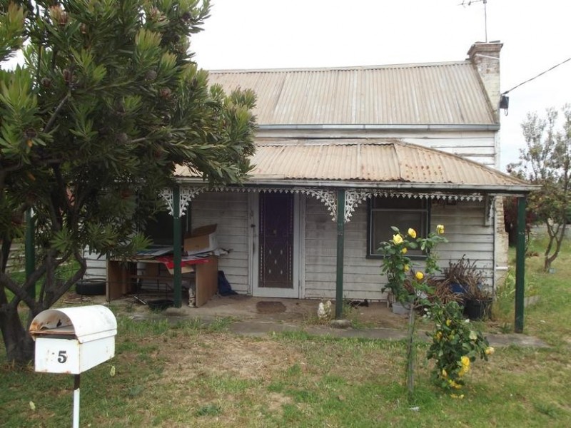 25 Sutton Road, Maryborough VIC 3465