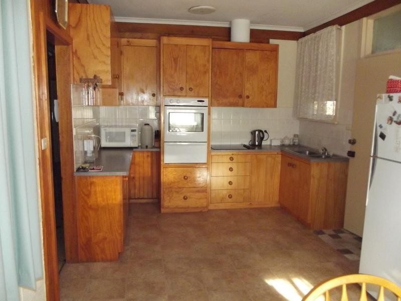 55 Bucknall Street, CARISBROOK, Maryborough VIC 3465