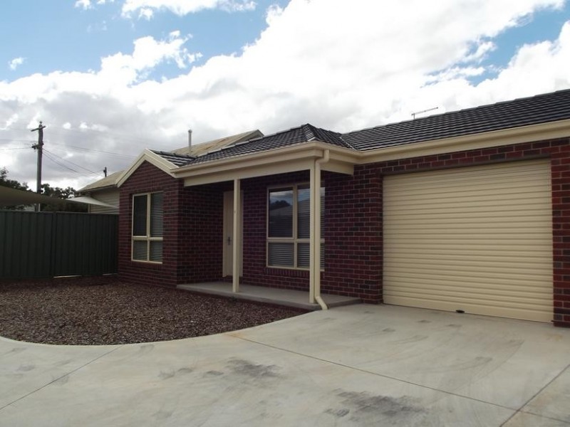 1/6 Pekin Road, Maryborough VIC 3465