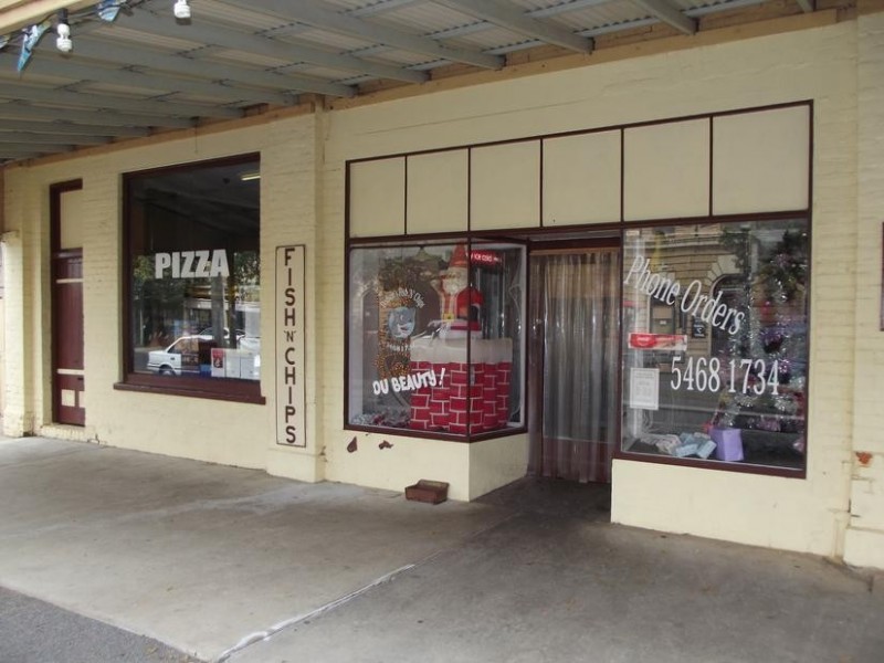 98 Broadway DUNOLLY, Maryborough VIC 3465