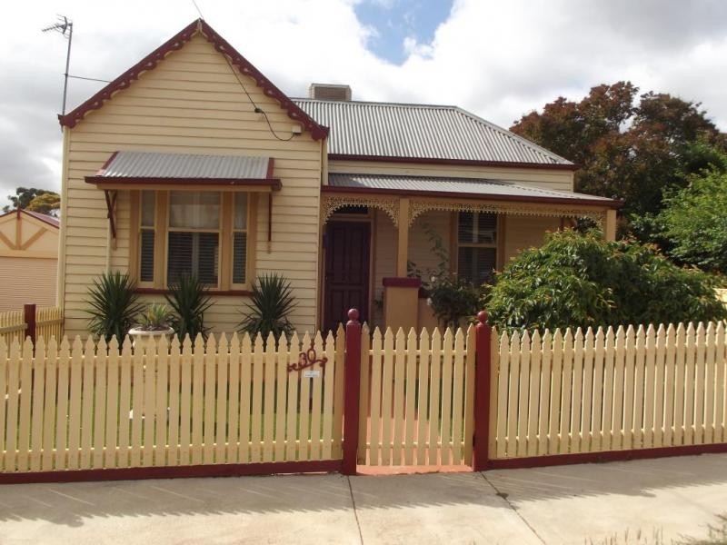 30 Victoria Street, Maryborough VIC 3465