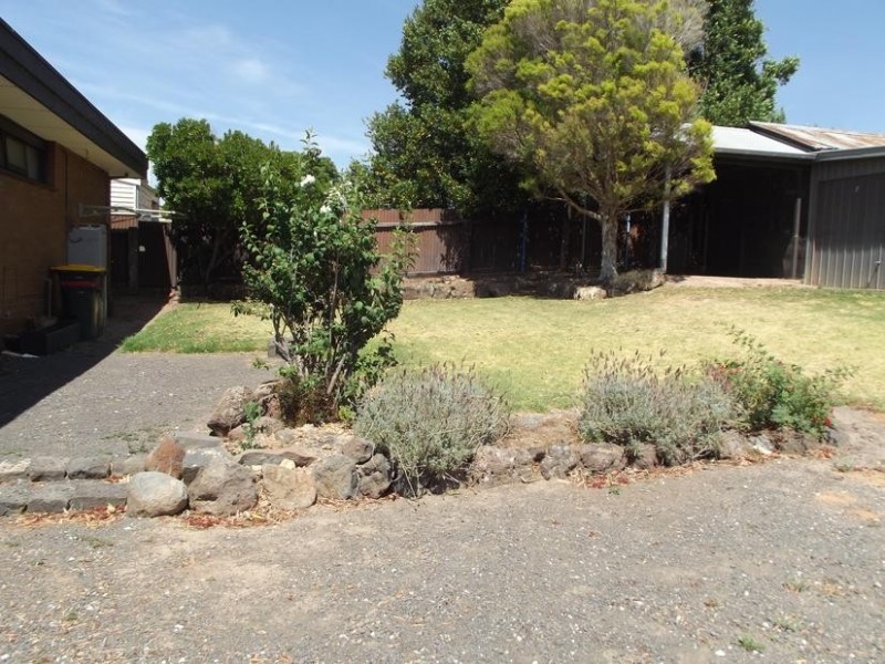 19 Clarendon Street, Maryborough VIC 3465