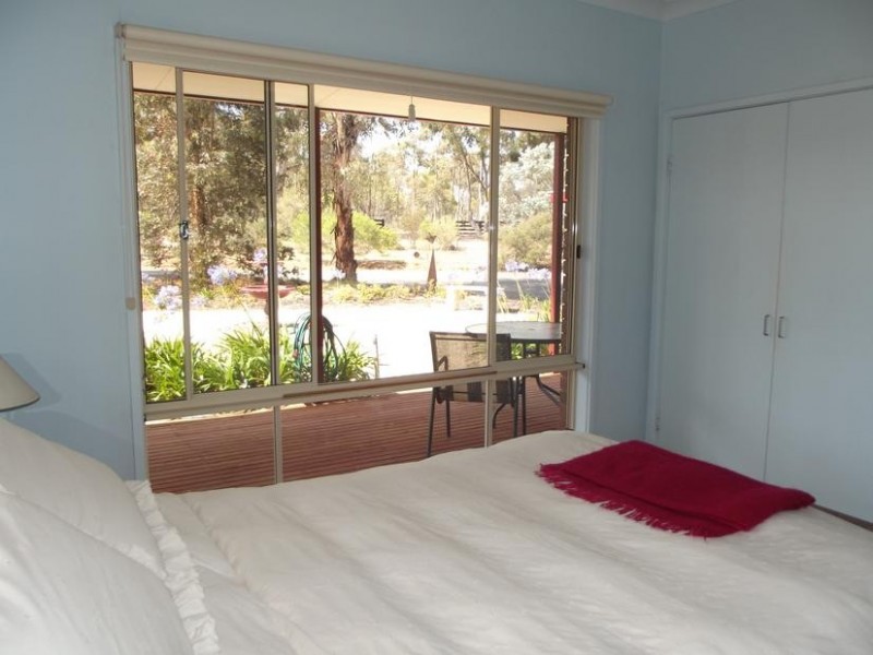 40 Hall Road ALMA, Maryborough VIC 3465