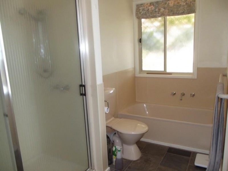 40 Hall Road ALMA, Maryborough VIC 3465