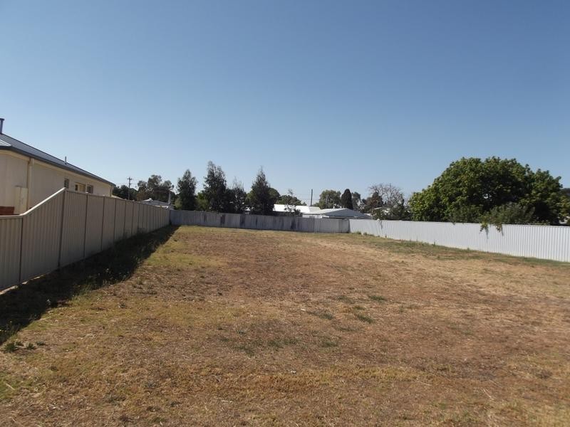 22 McLachlan Street, Carisbrook VIC 3464