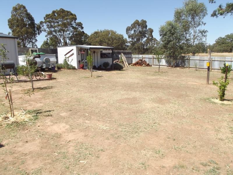 11 Thomas Street, Dunolly VIC 3472