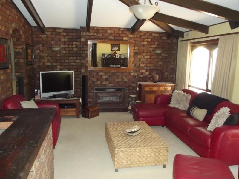 4200 Pyrenees Hwy FLAGSTAFF, Maryborough VIC 3465