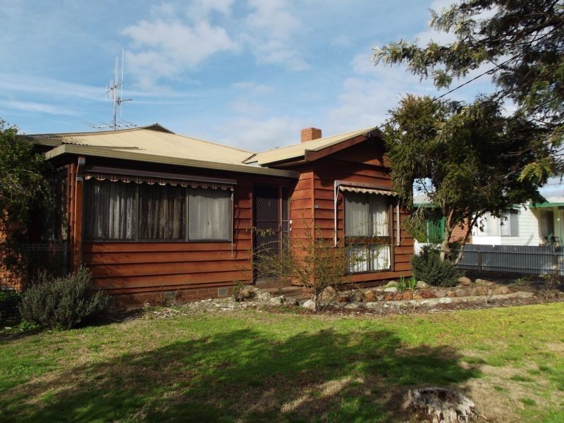 312 High Street, Avoca VIC 3467