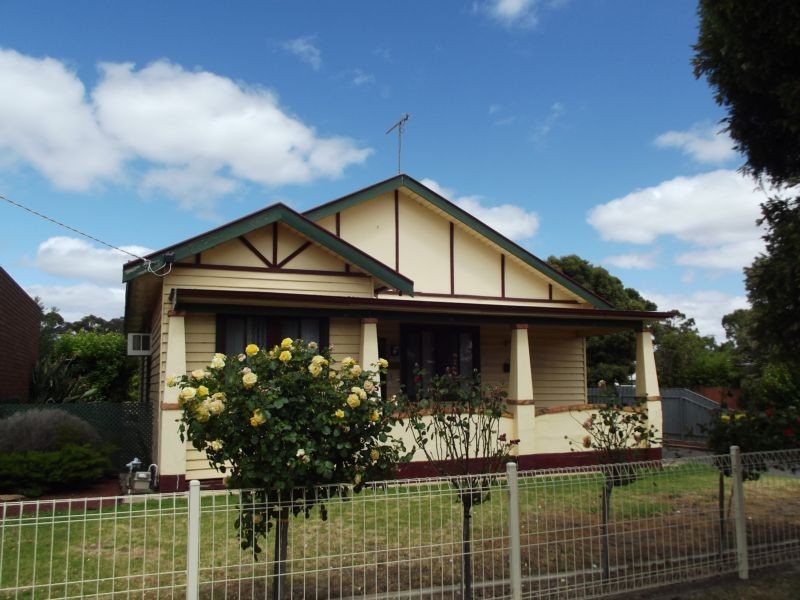 60 Majorca Road, Maryborough VIC 3465