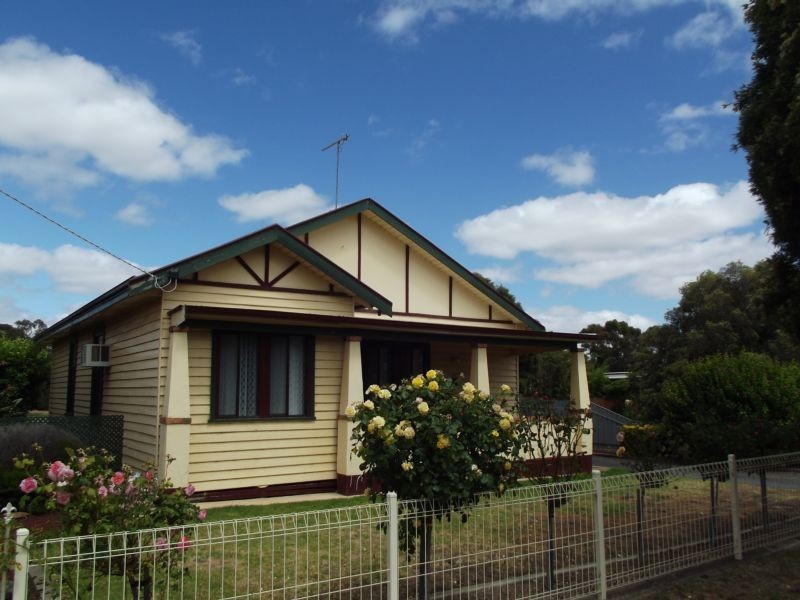 60 Majorca Road, Maryborough VIC 3465