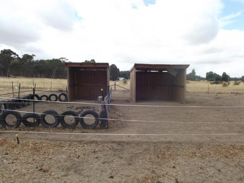 30 Wheens Road MAJORCA, Maryborough VIC 3465