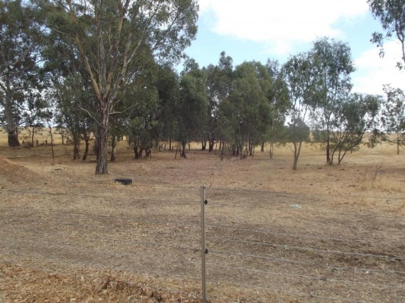 30 Wheens Road MAJORCA, Maryborough VIC 3465