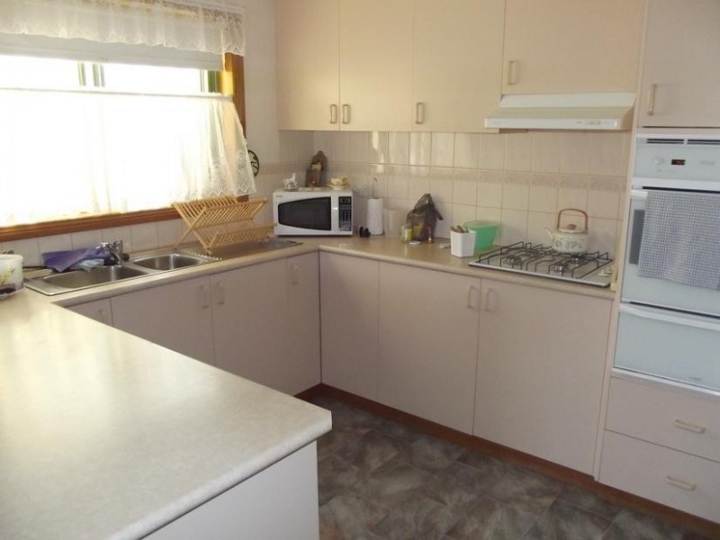 15 Campbell Street, Maryborough VIC 3465