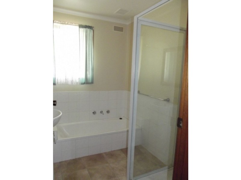 10 Carrick Street, Maryborough VIC 3465