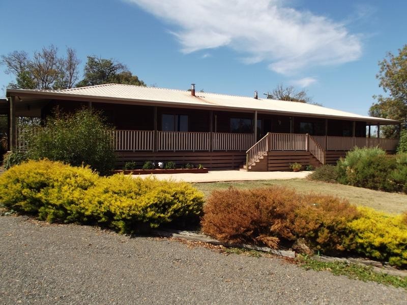 7 Hall Street, Carisbrook VIC 3464