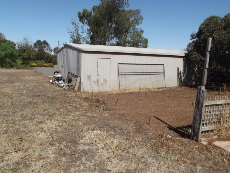 7 Hall Street, Carisbrook VIC 3464