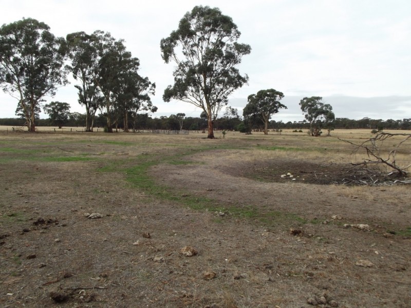 28 Reservoir Road, BOWENVALE, Maryborough VIC 3465