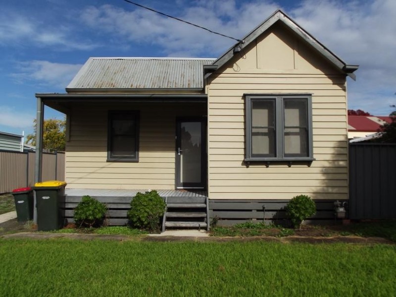 11 Inkerman Street, Maryborough VIC 3465