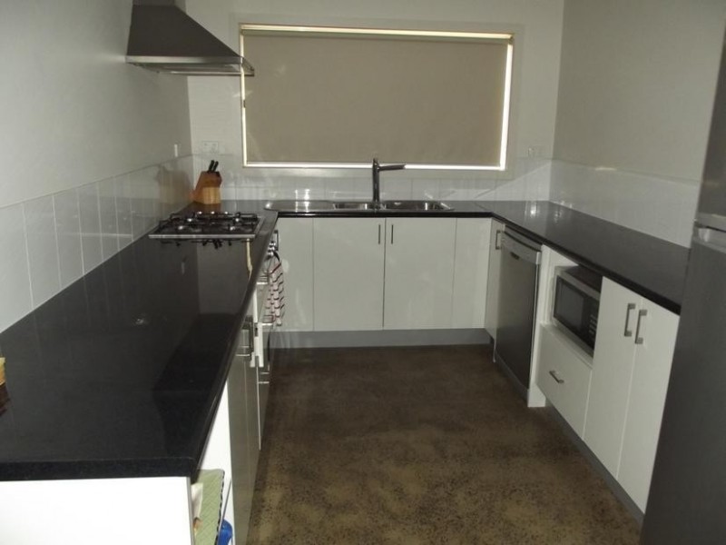 11 Inkerman Street, Maryborough VIC 3465