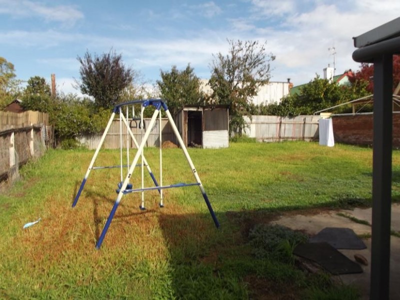 11 Inkerman Street, Maryborough VIC 3465