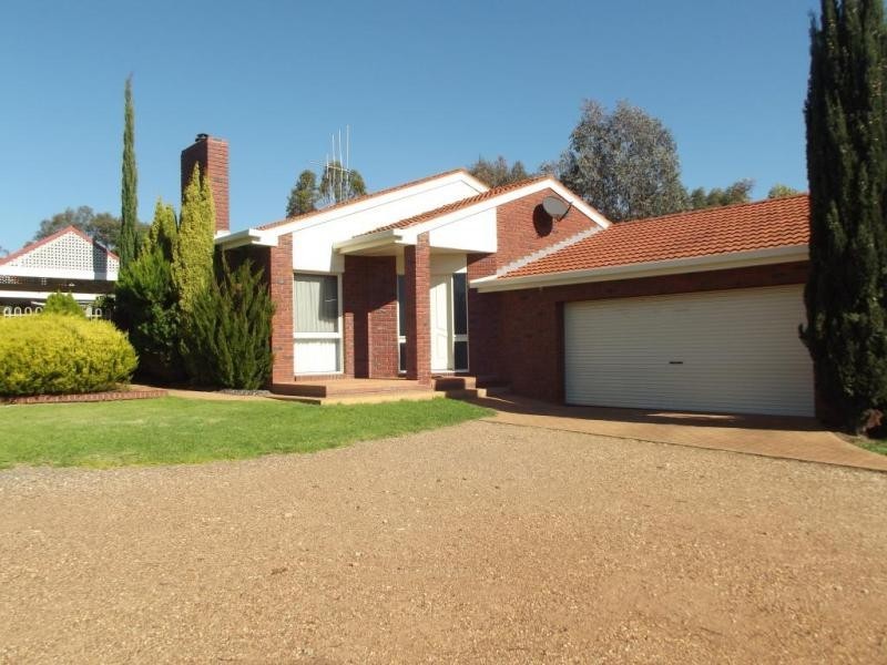 28 Albert Street, MAJORCA, Maryborough VIC 3465