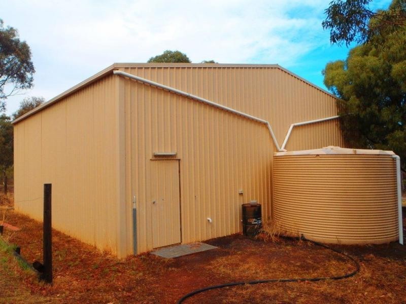 28 Albert Street, MAJORCA, Maryborough VIC 3465